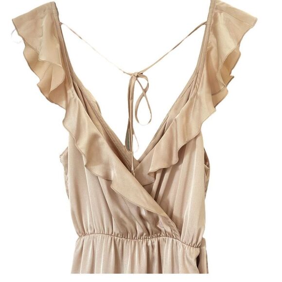 Show Me Your Mumu Samantha Ruffle Wrap Dress in Champagne Luxe Satin NEW Small - Picture 8 of 16